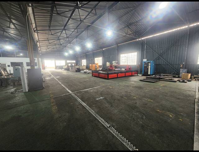 1,108M² WAREHOUSE TO LET IN WADEVILLE